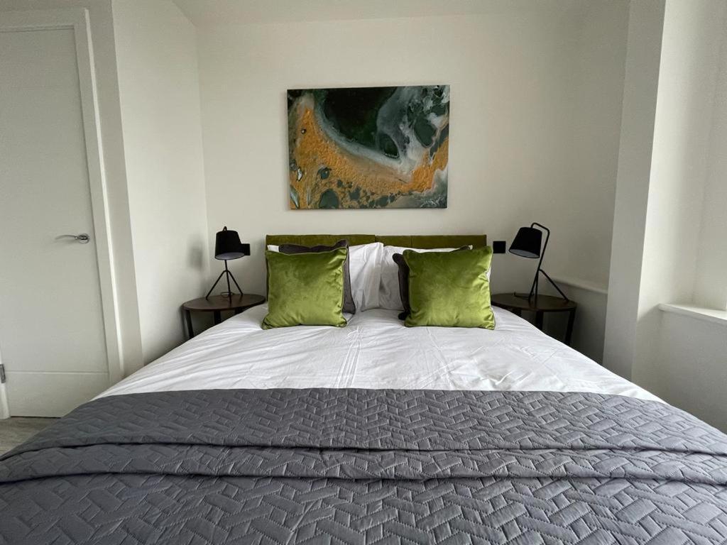 Kingsbridge Point - Cosy One Bed Apartments Near Town Centre, Swindon Dış mekan fotoğraf