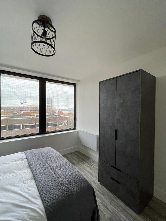 Kingsbridge Point - Cosy One Bed Apartments Near Town Centre, Swindon Dış mekan fotoğraf