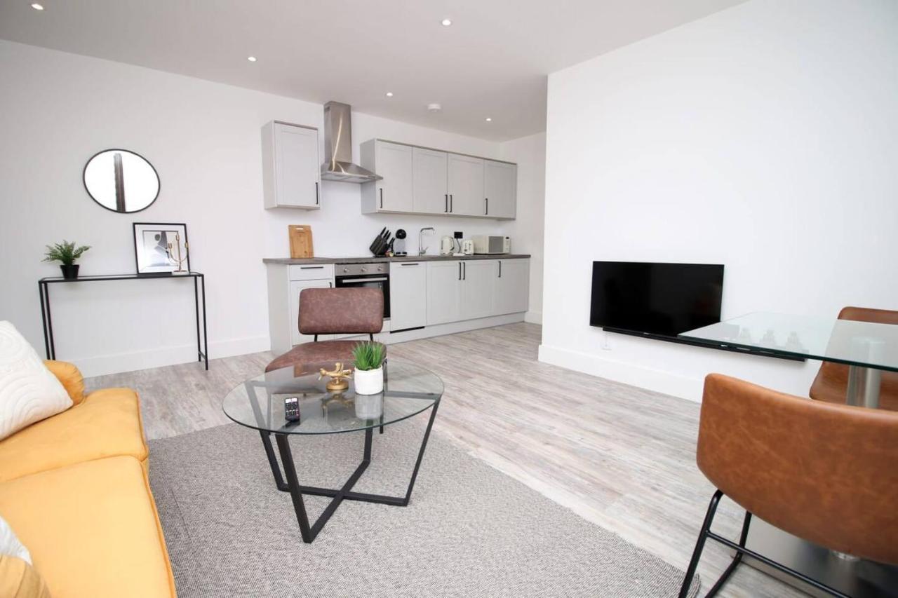 Kingsbridge Point - Cosy One Bed Apartments Near Town Centre, Swindon Dış mekan fotoğraf