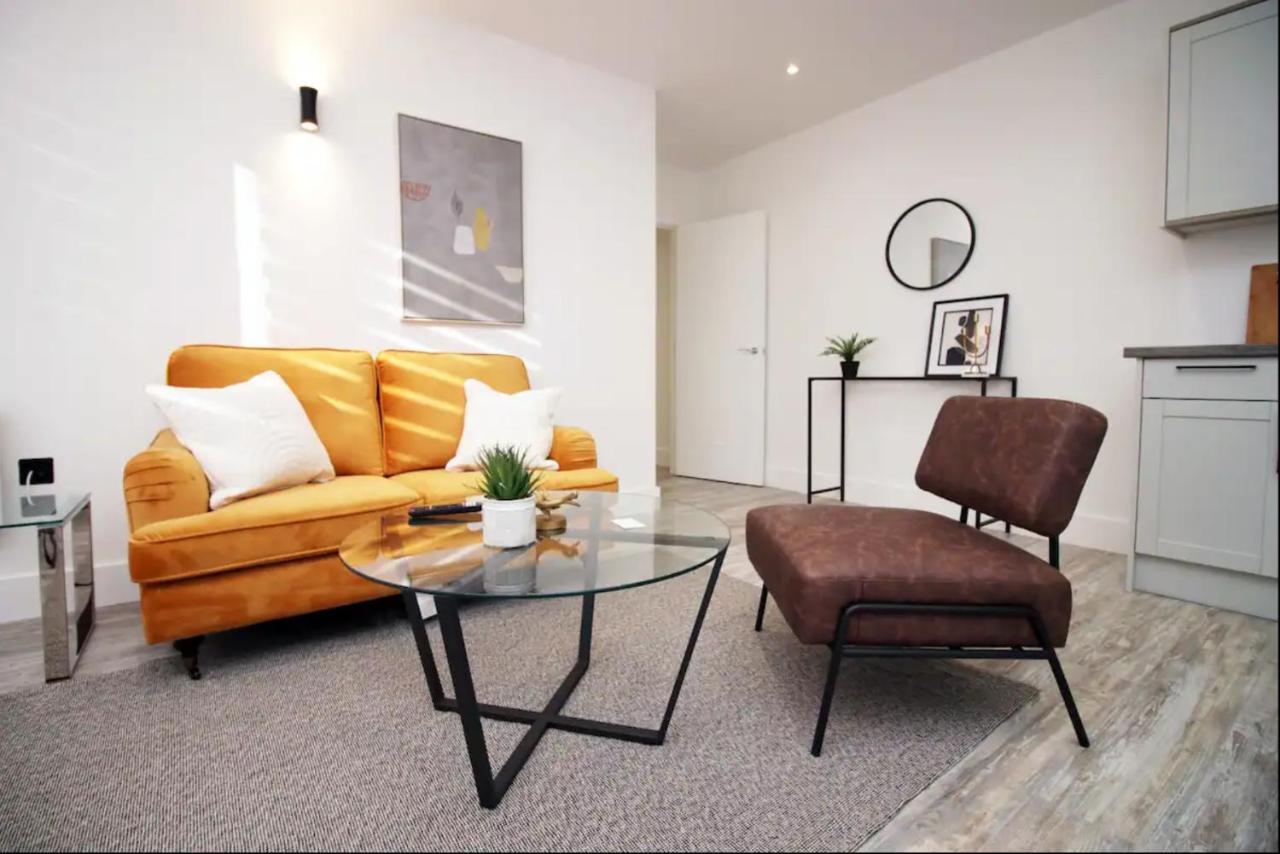 Kingsbridge Point - Cosy One Bed Apartments Near Town Centre, Swindon Dış mekan fotoğraf
