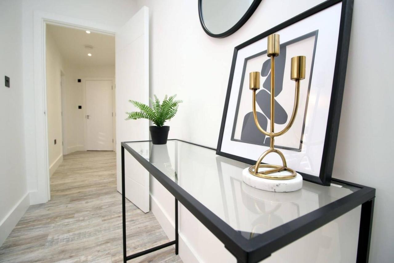 Kingsbridge Point - Cosy One Bed Apartments Near Town Centre, Swindon Dış mekan fotoğraf