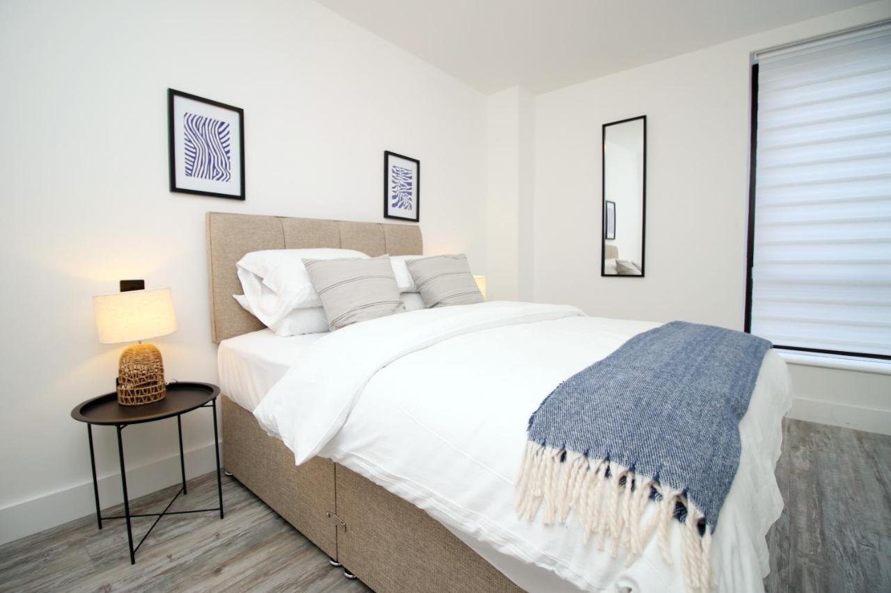 Kingsbridge Point - Cosy One Bed Apartments Near Town Centre, Swindon Dış mekan fotoğraf